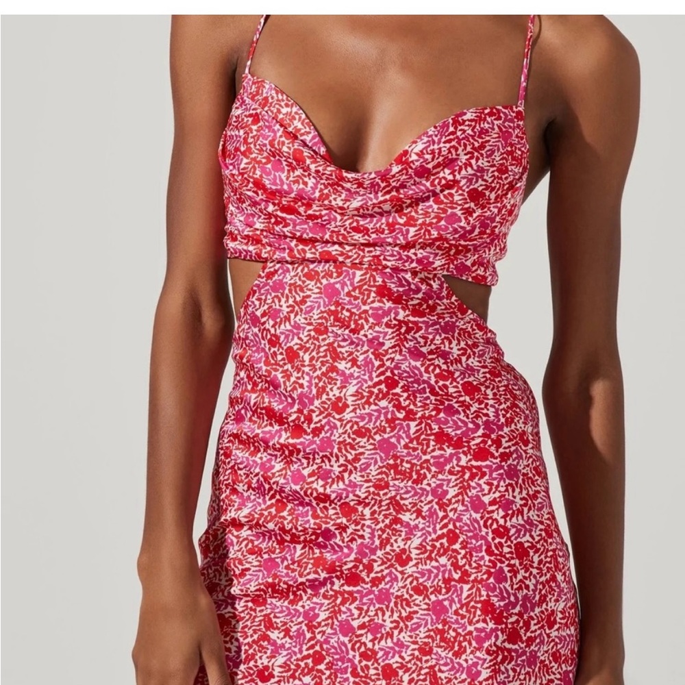 Astr Colette Satin Floral